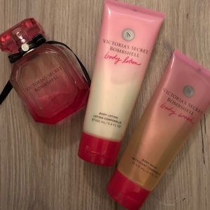 Victoria’s Secret Bombshell Set